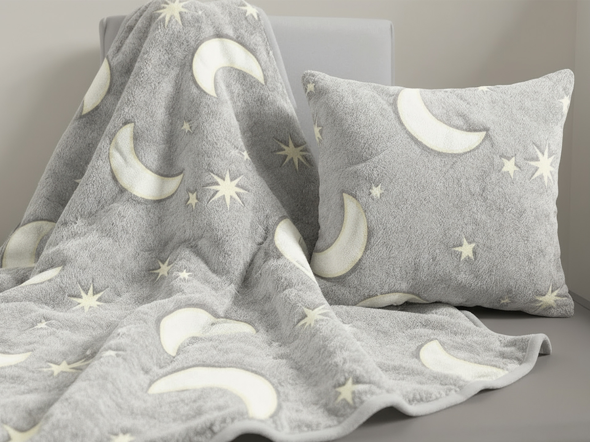 WARM HUG KIDS SET SMA STARS 130X190 Dormeo