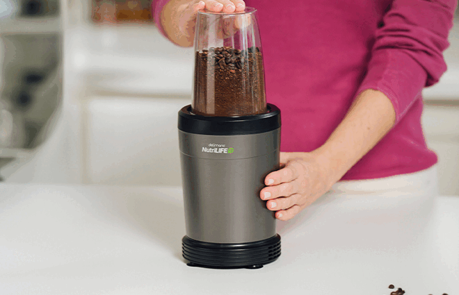 NutriLife Delimano — përgatitje smoothie